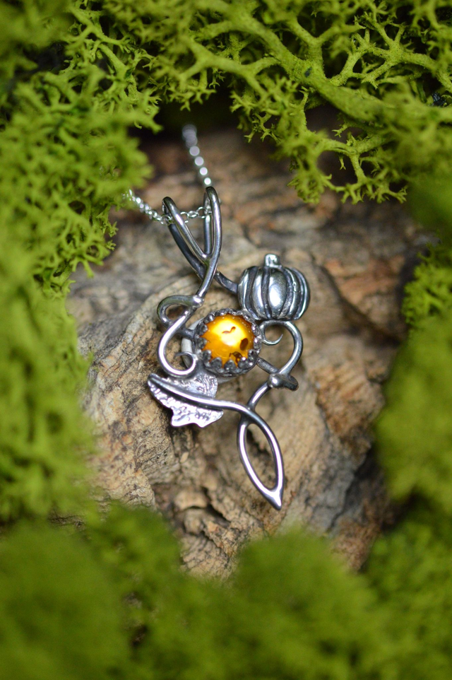 Pendentif Elfique - Ambre d'Automne, Citrouille