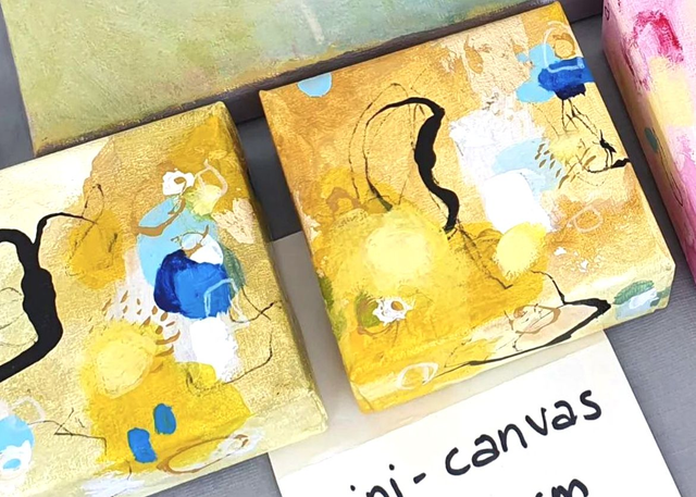 Origineel mini-schilderij ‘Golden Sparkle Cupcake’