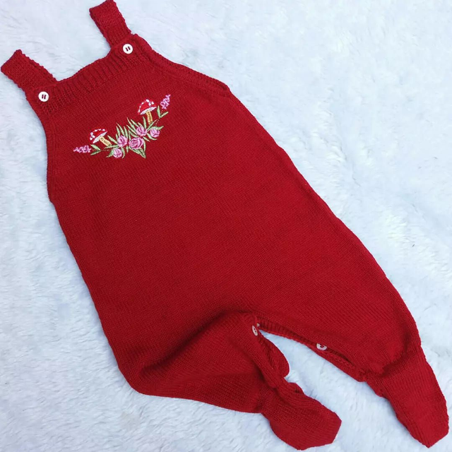 Jardineira e body cogumelos