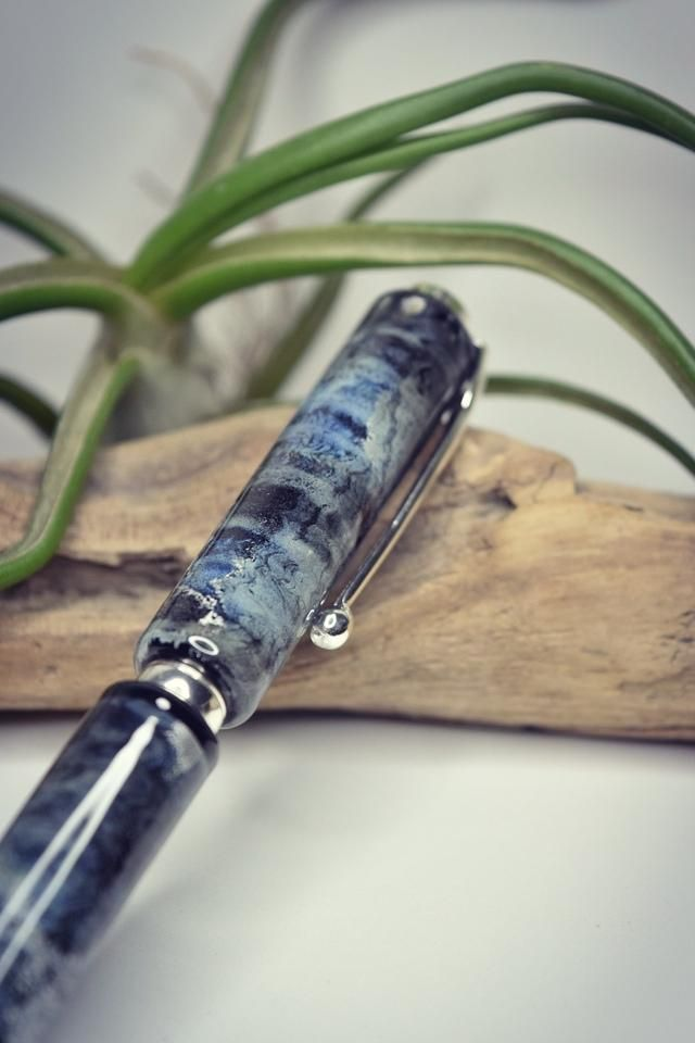 STYLO A BILLE FEUILLE D'ARGENT MONTURE ARGENT 