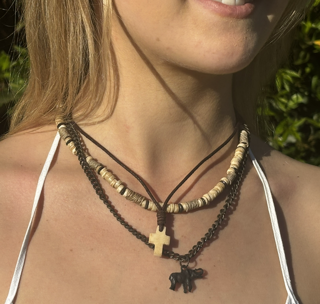 Collar nómade cruz y elefante