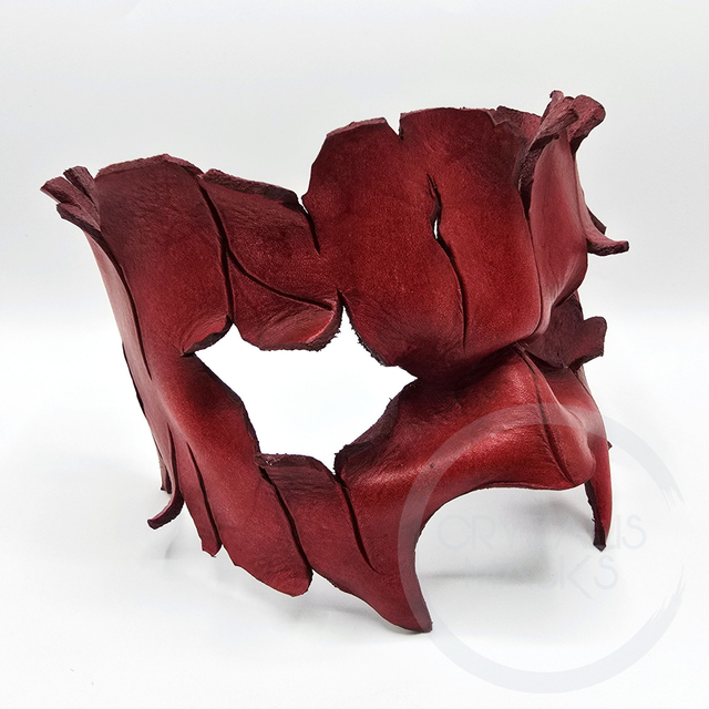 Tree mask, Red Brown