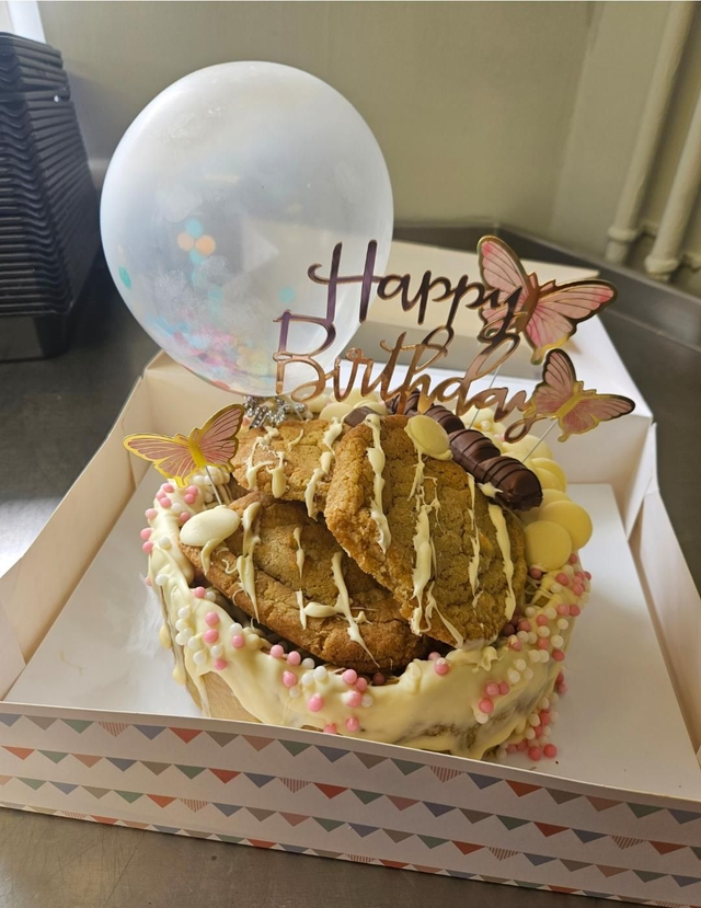 Celebration pie (1 tier)