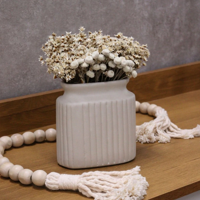 Vaso De Cerâmica Off White Com Folhagens Secas Naturais