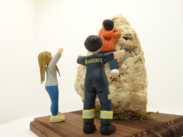 Customized bouldering figure