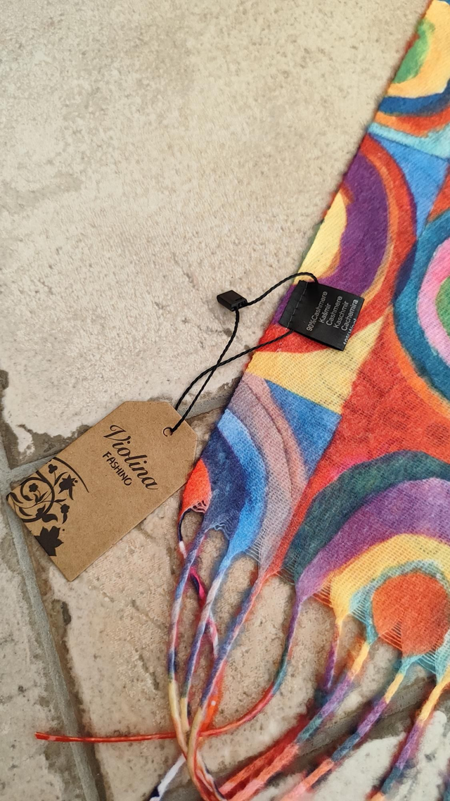 Stola Studio sul colore: quadrati con cerchi concentrici Kandinsky