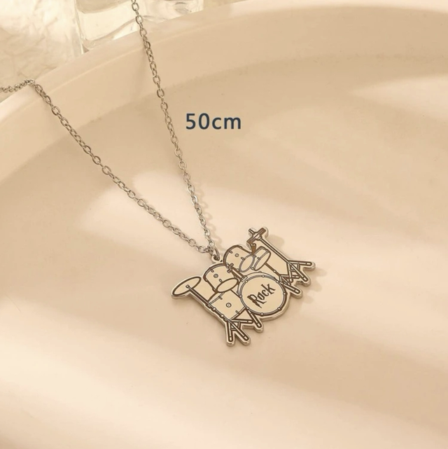 pendentif, batterie,drums,rock