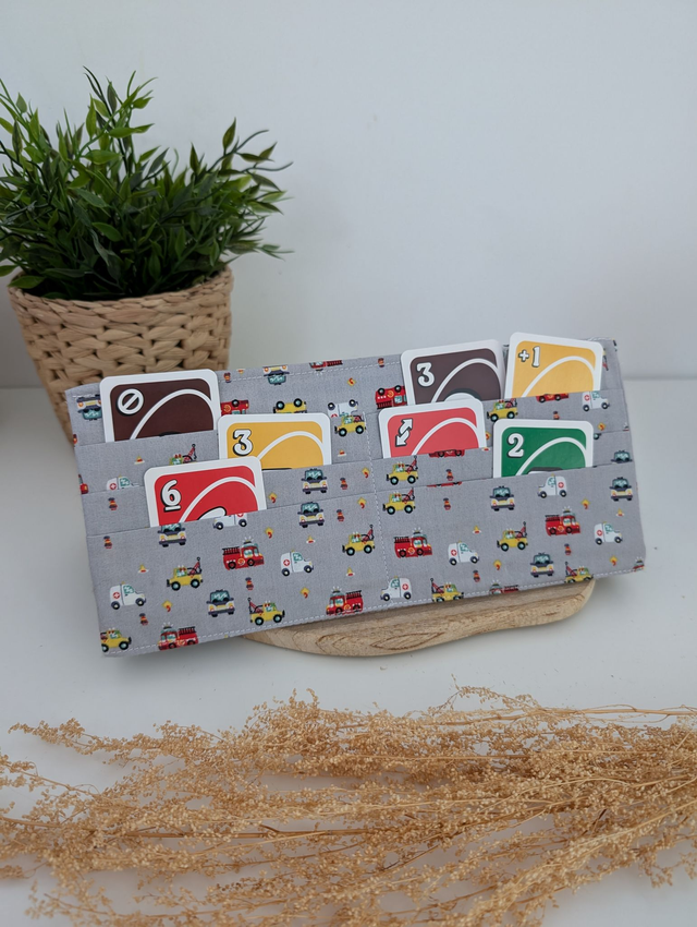 Porte-cartes de jeu enfant modèle voitures