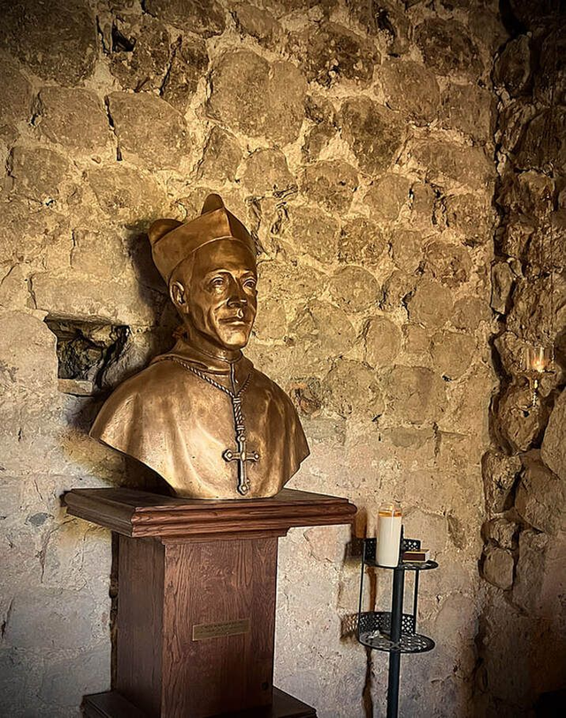 Cierges votifs Statue du Bienheureux Ildephonse Schuster - Statue of Blessed Ildephonse Schuster