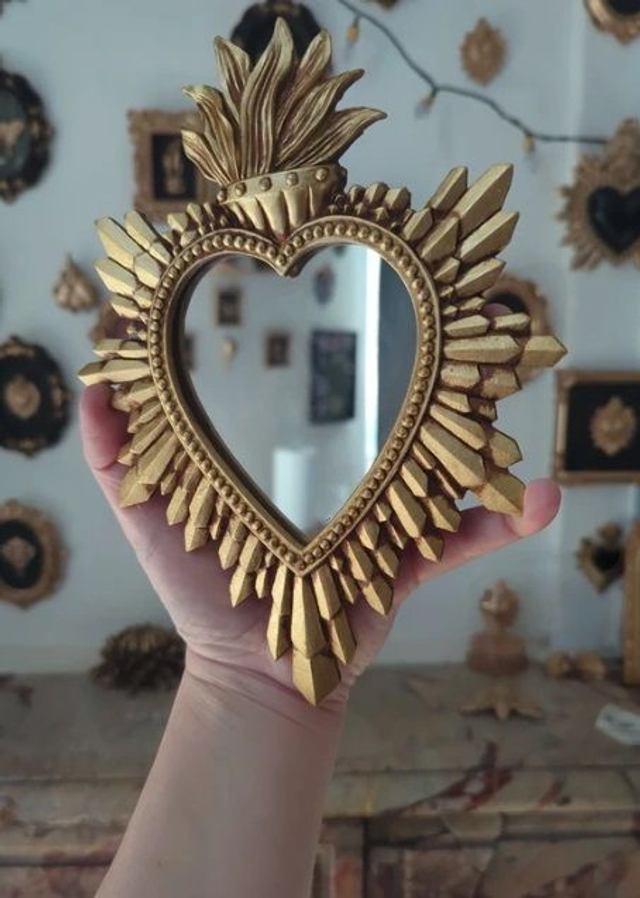 Miroir Cœur Sacré doré – style baroque et spirituel