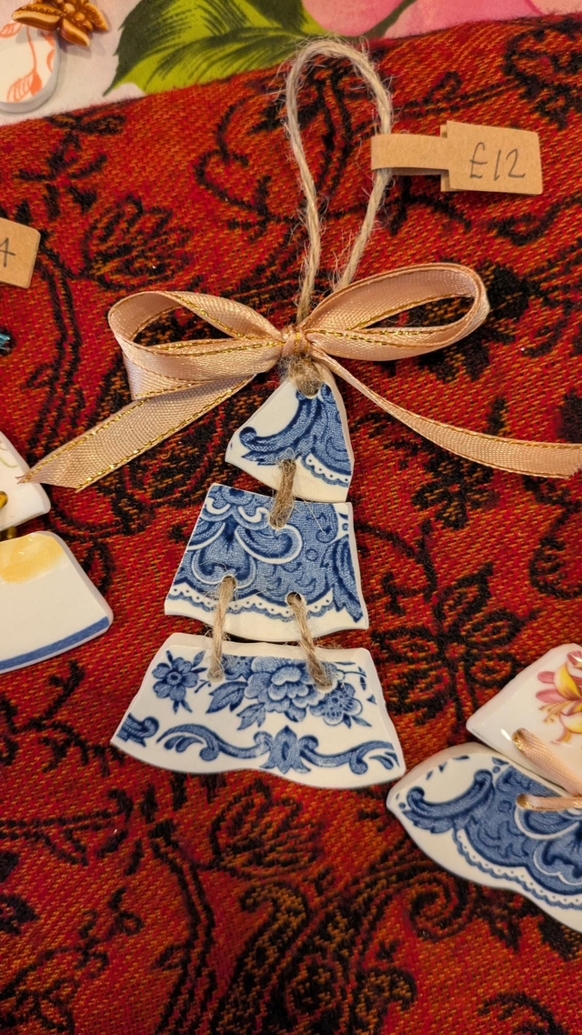 Hanging plate tree 6