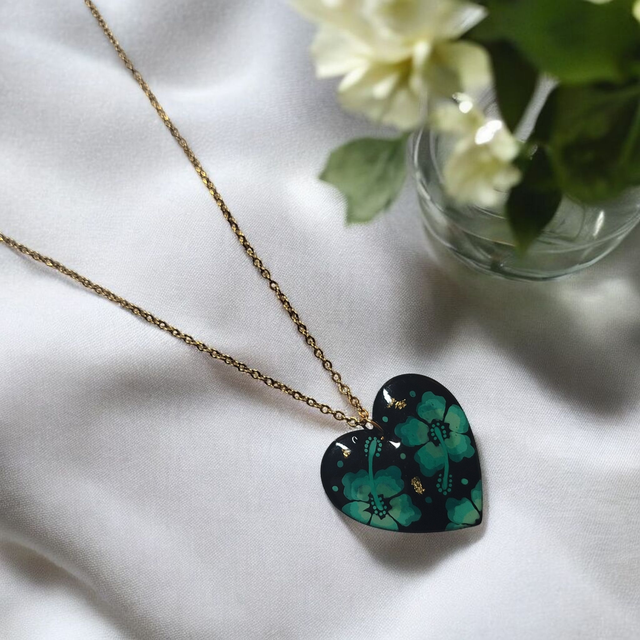 Collier dessiné Flora acier inoxydable vert canard