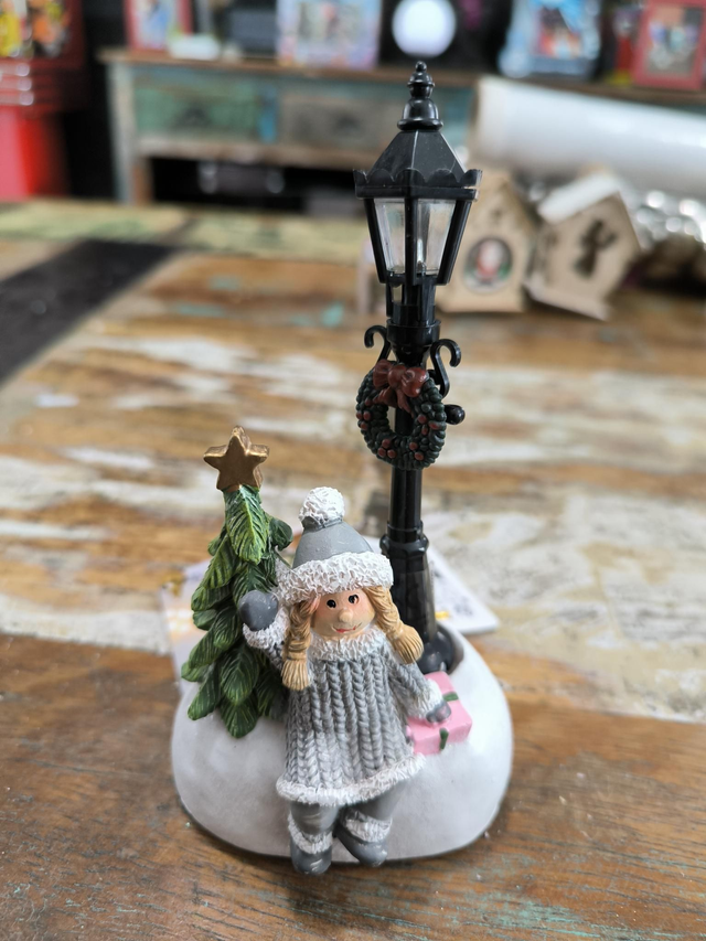 DÉCORATION LUMINEUSE FILLE