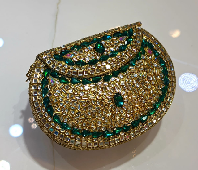 Emerald Kundan clutch Maxi