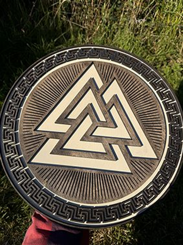 Décoration murale viking Valknut en bois multicouche