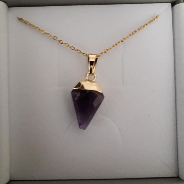 Pendentif Améthyste pointe doré 
