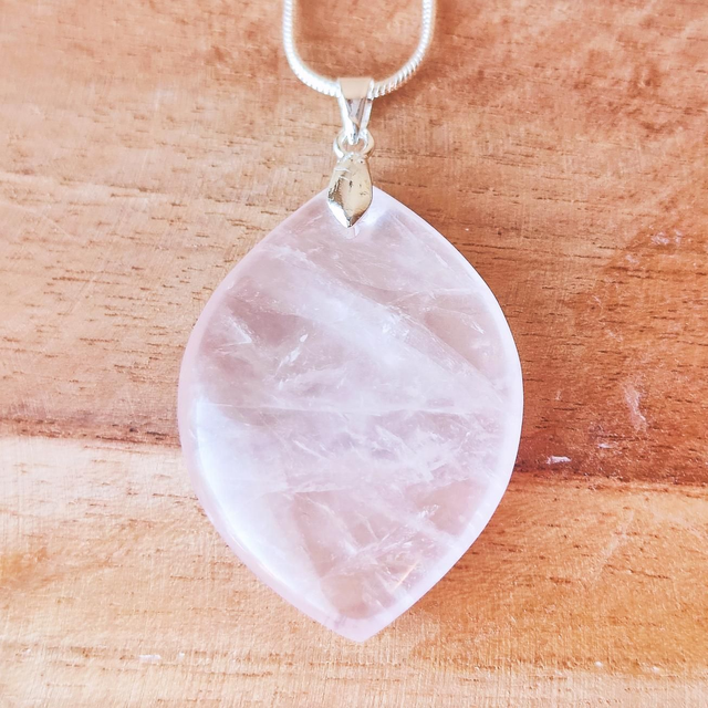 Pendentif "Séléné" Quartz rose AA