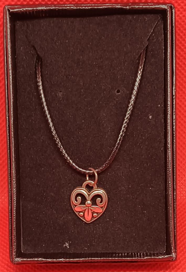 Small Tibetan Silver Flower Design Heart Pendant Necklace 