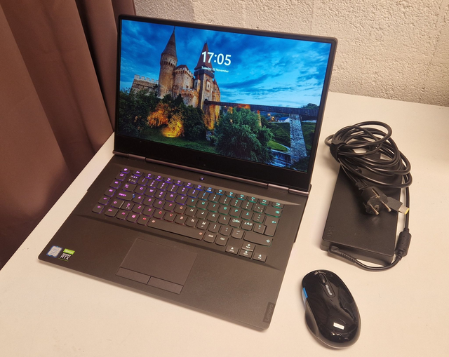 Gaminglaptop Lenovo Legion Y740, i7-9750H, 16 GB, 1 TB, RTX 2070 Max-Q, Win11