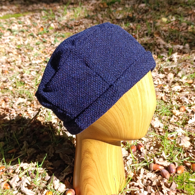 Bonnet Mila - Bleu marine tout doux