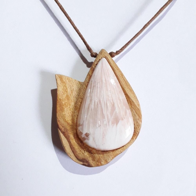 Pink Skolecite Necklace with hand carved Palo Santo wood 