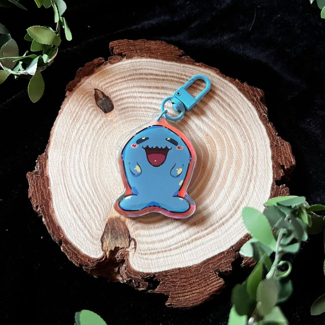 Llavero Pokemon // Wobbuffet - acrílico holográfico arcoiris
