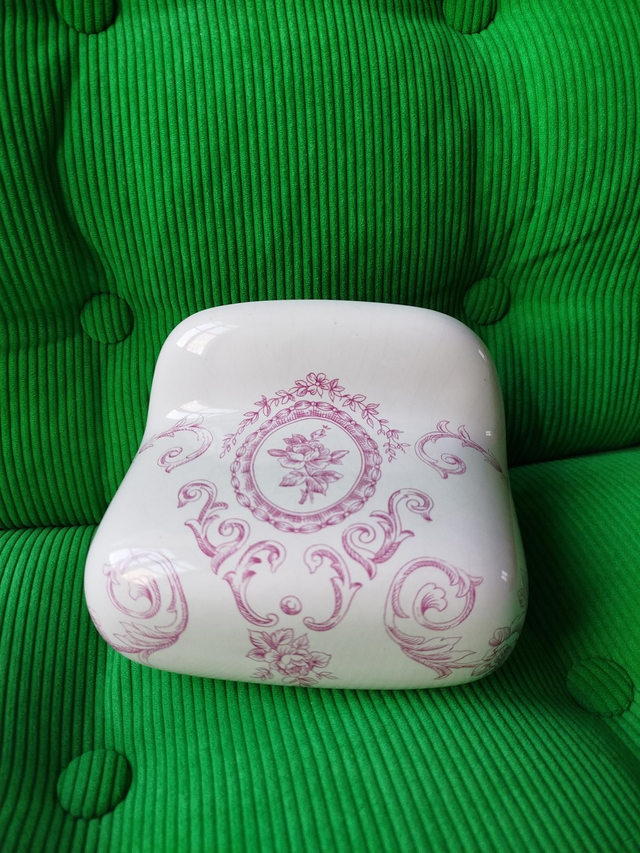 Ancien dérouleur dévidoir de papier toilette 