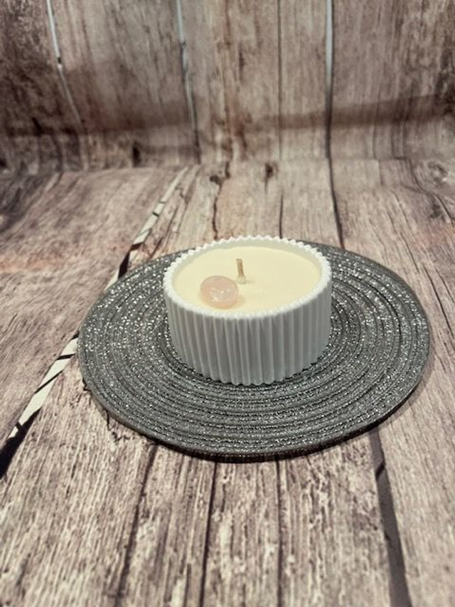 Bougie en pot Quartz avec pierre de lithothérapie - 90 grammes