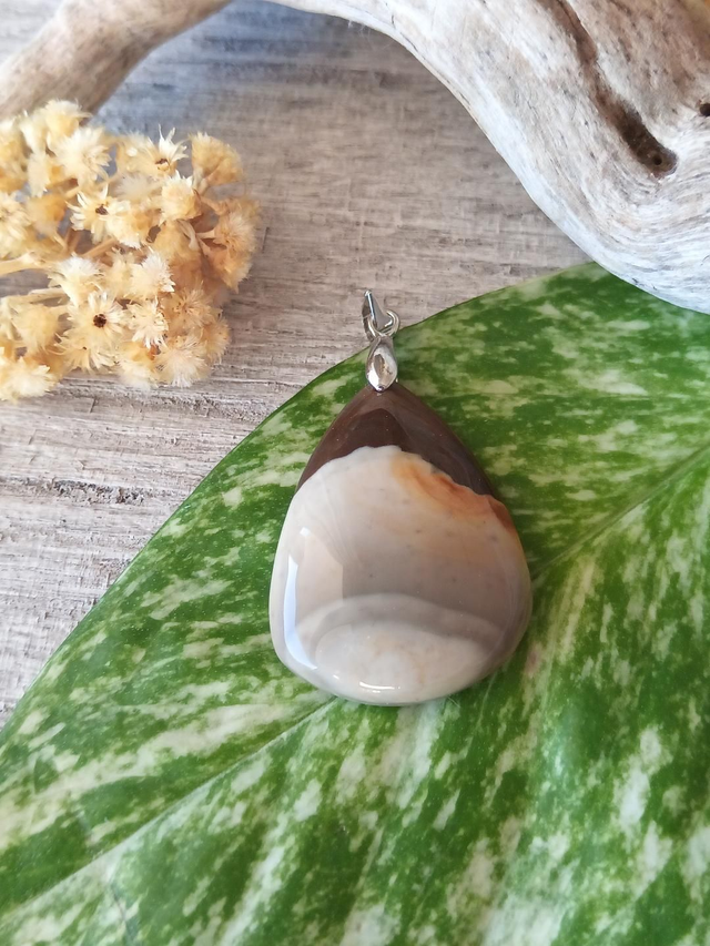 Pendentif Jaspe Polychrome Naturel 3,5x2,5 cm – Bijou Énergétique