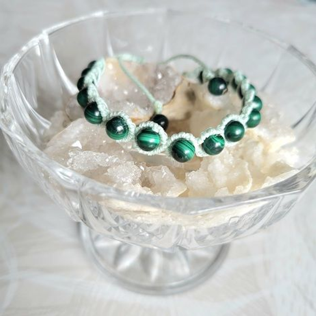 Kit Bracelet perles serties malachite (micro-macramé fils vert d’eau et vert turquoise, pierre naturelle)