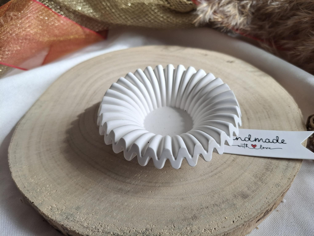 kleines Schmuck Schälchen Welle 