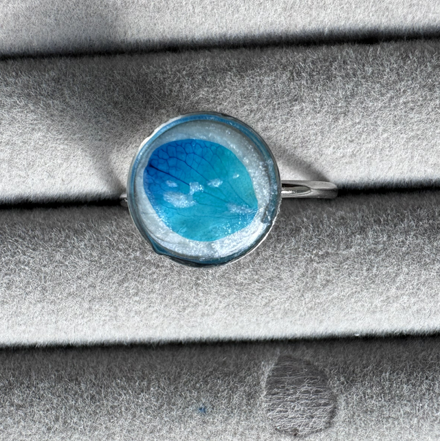 Blue liner silver Ring
