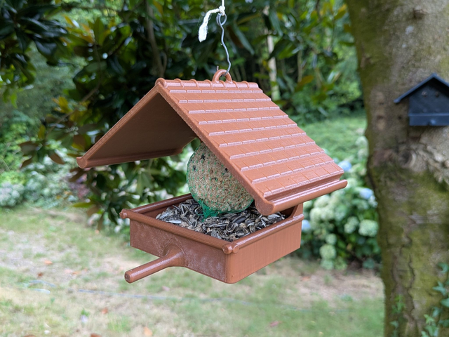 Mangeoire à oiseaux de la nature à suspendre ou murale en forme de maison