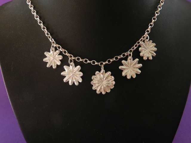 Opium poppy necklace, smaller