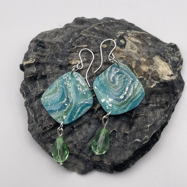 Seam foam crystal drops 