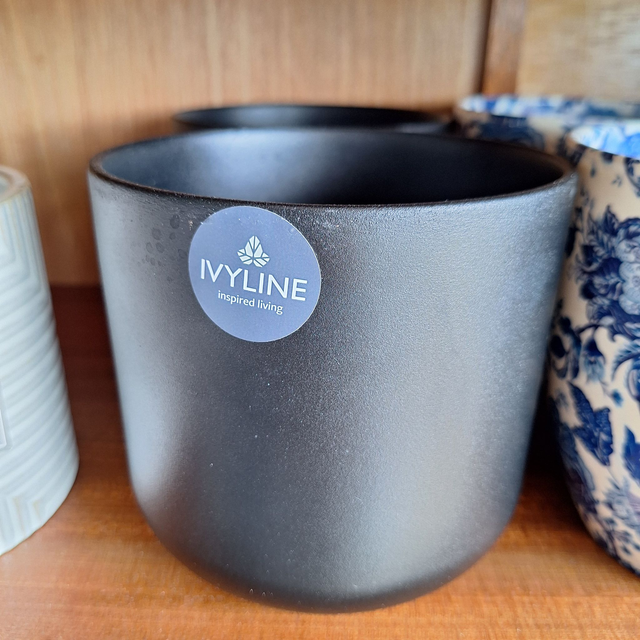 Black ceramic indoor planter (by Ivyline)
