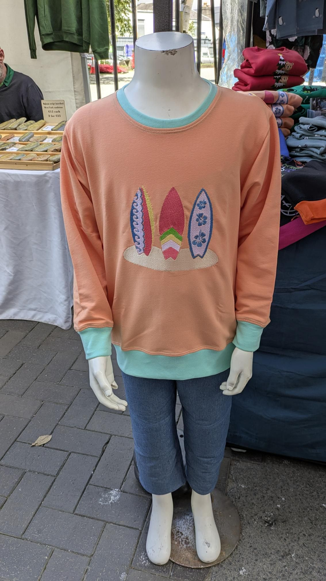 Surfboards embroidered sweatshirt 