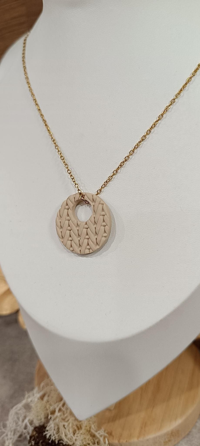 Collier - effet pull