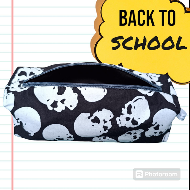 Trousse têtes de mort 