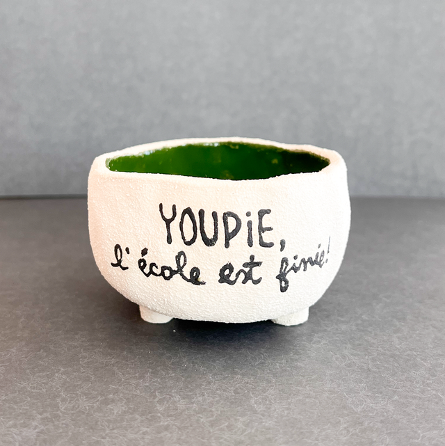 Pot « youpie, l’école est finie »