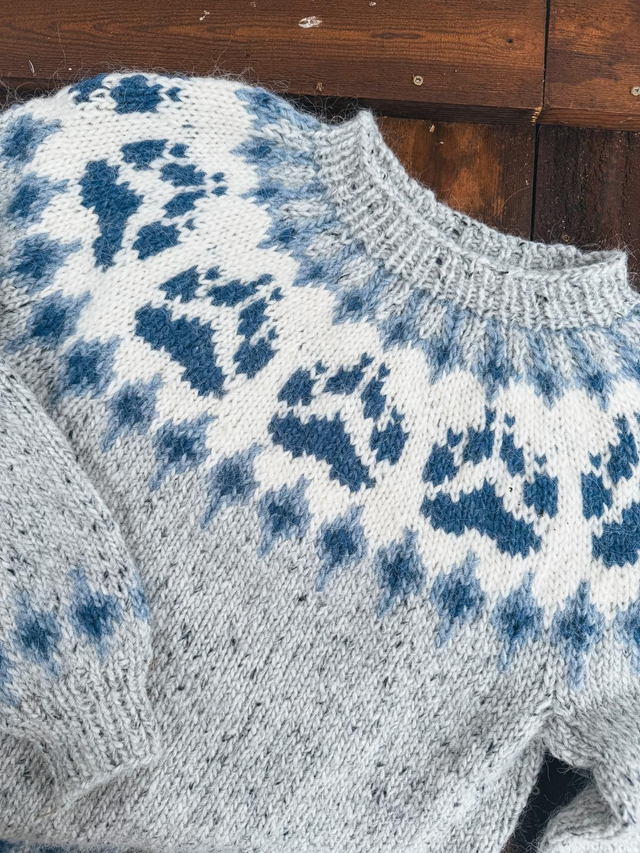 Wilderness Sweater Kit - Col 08 (Light Grey Tweed Álafosslopi) - Wool & Pattern - Linka Neumann