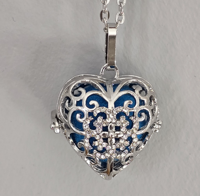 COLLIER DIFFUSEUR DE PARFUM - COEUR