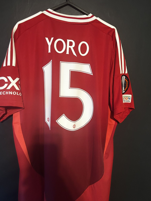 (L) Manchester United 2024-25 Home (BNWT) / YORO 15