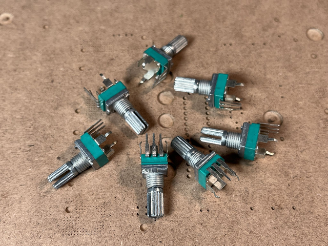 Potentiometer Vertical Linear RK097 10k/100k/1M 6mm Threaded