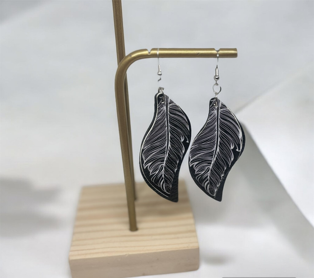 Boucles d'oreilles feuille noir