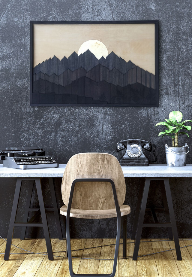 "Zachód w Odcieniach Złota" – Drewniany Obraz Górski z Motywem Zachodu