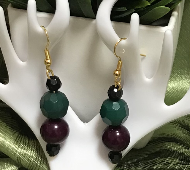 Green Mixed Dangling Earrings- GMDE55