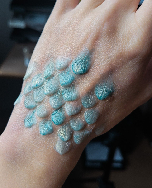 Schuppen Siren - HD Prosthetics 