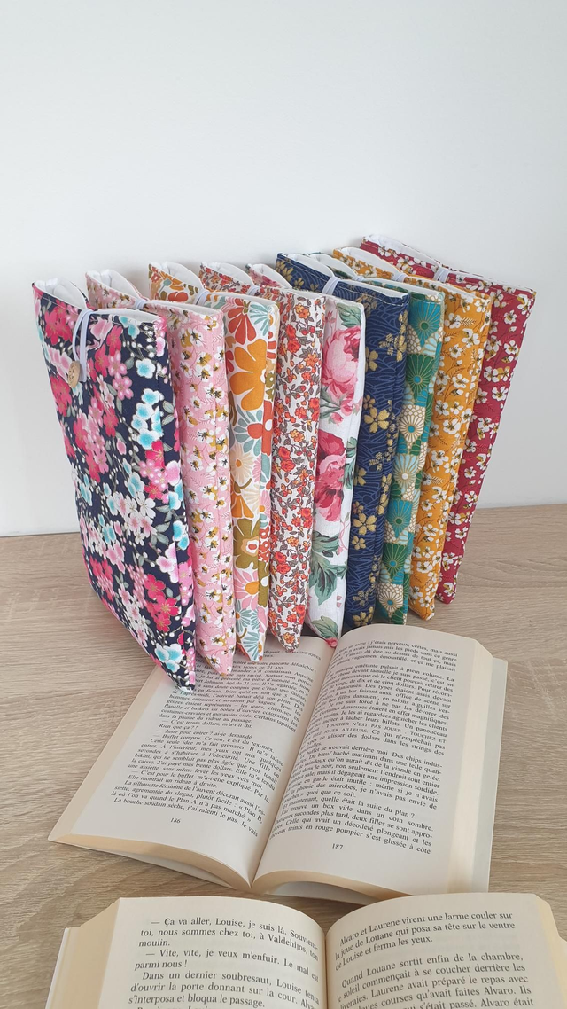 Pochette à livre POCHE ou BROCHE FLEURI VINTAGE