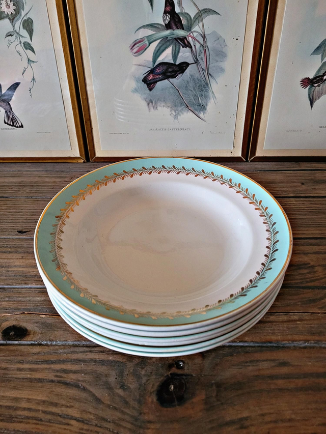 Assiettes creuses Lunéville Pierrefonds, dorure et feuillage doré